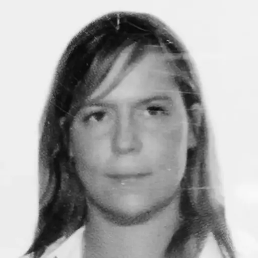 Chloé VAN HOLDER